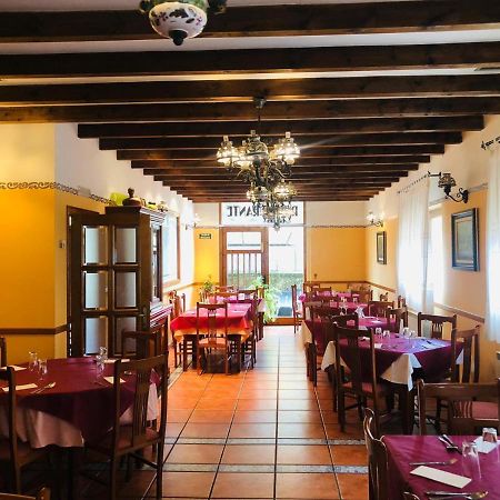 Hostal Jj Salduero Kültér fotó