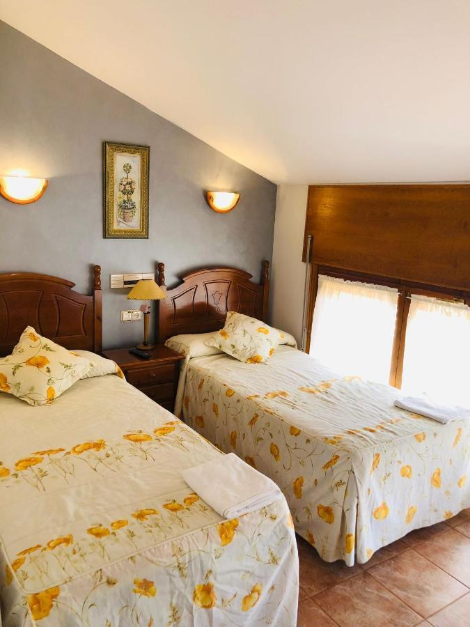 Hostal Jj Salduero Kültér fotó
